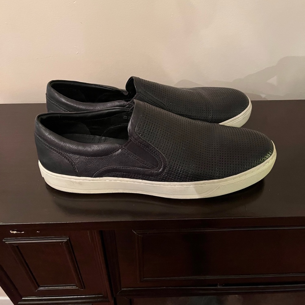 COPY - Vince Perforated Slip on sneaker - Size 12
